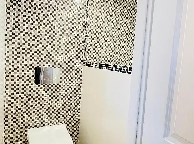 Zatoka Spokoju غدينيا